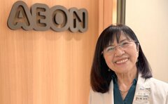 学生出産で大学中退、46歳まで主婦一筋。76歳の英語講師「心残り」がキャリアの原点だった