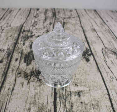 ダイソー「シャイニーポット」子育て世代も安心のガラス風インテリア！