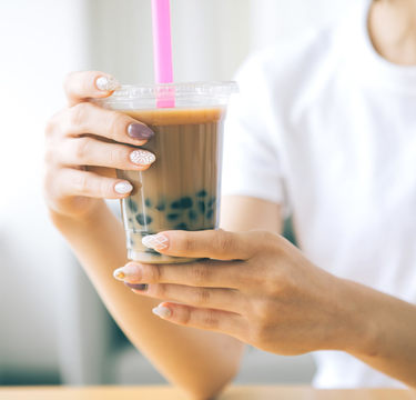富士そばでタピれる!?白いタピオカで作るいくら風丼「これはイケる！」