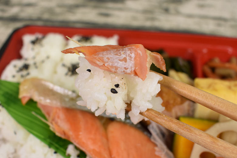 人気商品ローソン「これが幕の内弁当」の実物画像04