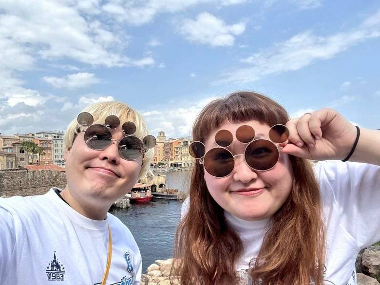 夫婦でディズニーシーに遊びに行ったときの1枚