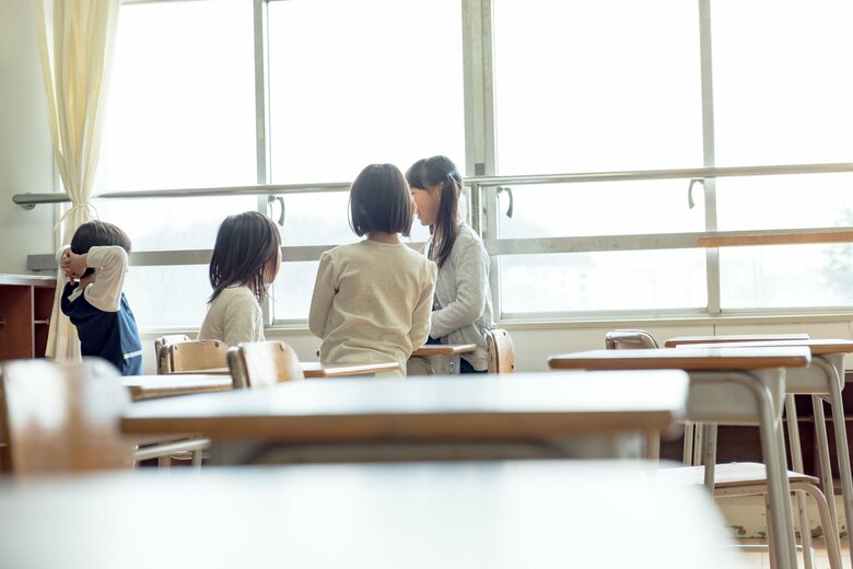 小学校の謎ルール３／仲のいい子がいても他のクラスに入ってはいけない