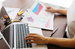 エクセルの機能「プルダウン」を使って効率アップ「いちいち入力しなくていいんだ…！」