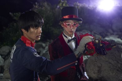 朝加圭一郎 夜野魁利 アクリルスタンド パトレン1号 ルパンレッド