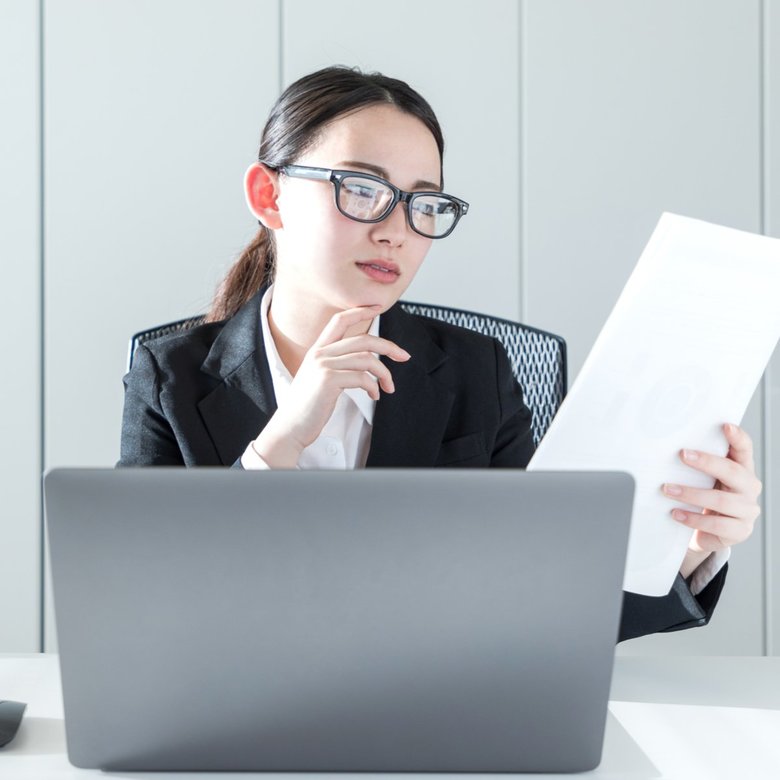 ライター：楠 ゆず娘と夫、茶トラの猫の3人＋1匹で暮らすフリーライター。思い切ってマンションを購入し、ローンパラダイスへ突入中。幼児教育にハマってしまい、興味をもった教材は手に入れないと気が済まない。おかげで家には教材の山が…。断捨離欲と収集欲の葛藤に悩む日々です。