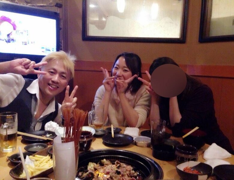 カラオケボックスにて