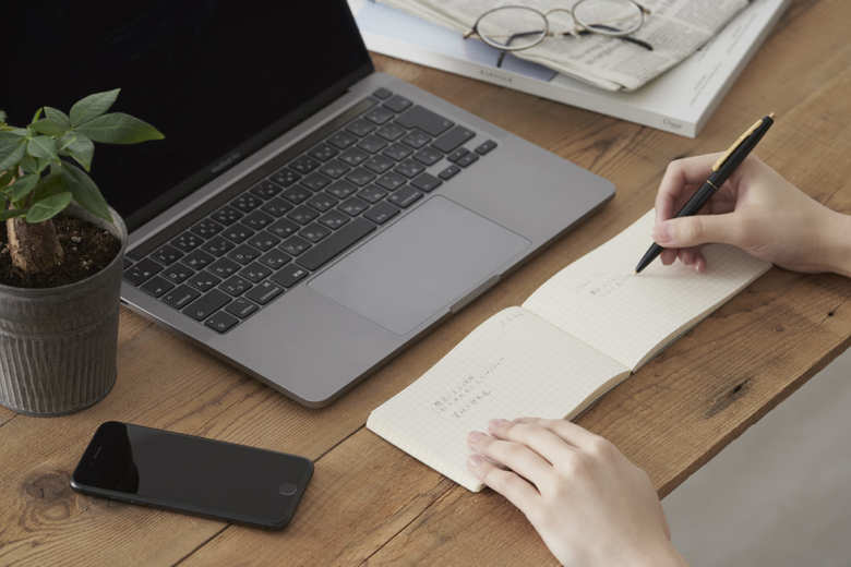 13インチPC用／330円（税込）、15インチPC用／385円（税込）