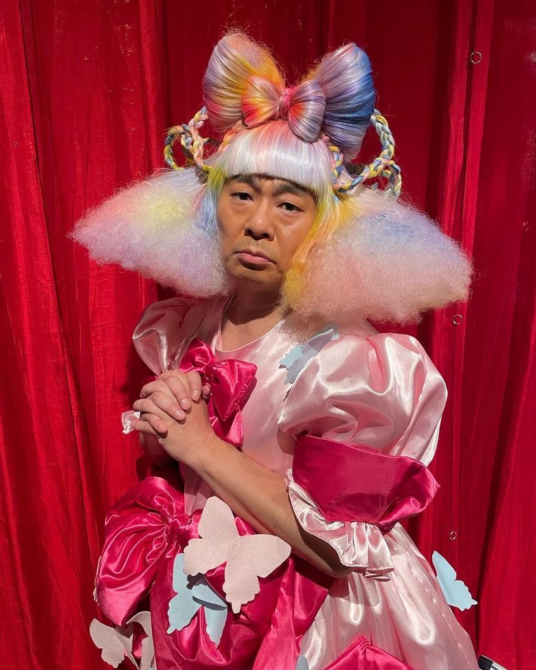 浜田ばみゅばみゅのモノマネをする山本高広さん