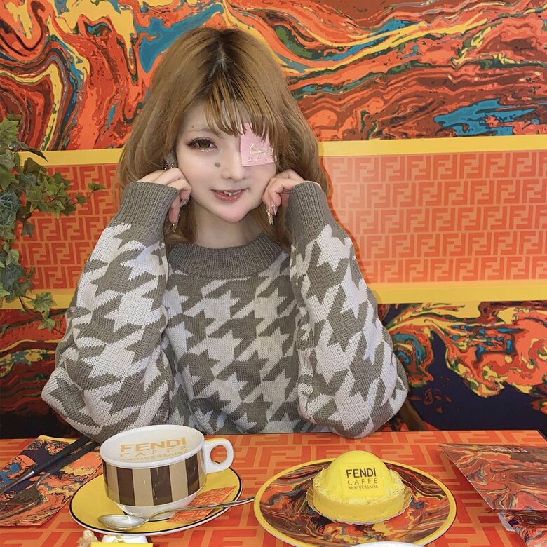 おしゃれなカフェでリラックスタイム