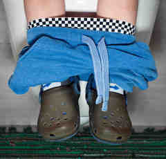 保育園や幼稚園から小学校へ…男の子の「トイレ教育」事情