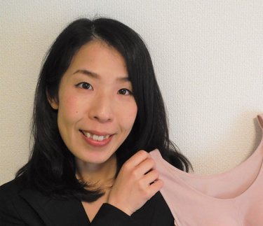 「新婚直後に乳がん発覚」31歳の女性は全摘出の経験を力に専用下着を開発