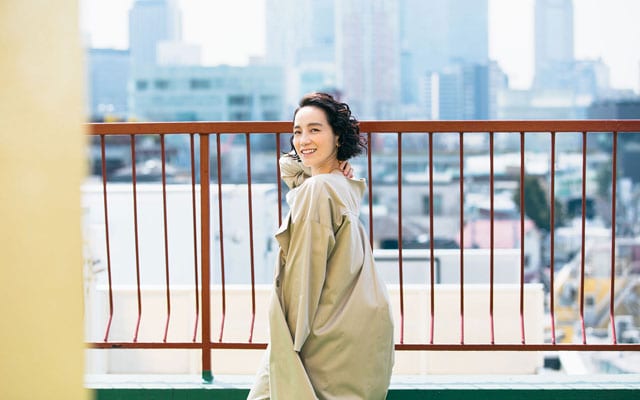 仕事について今の考えを話す篠原ともえさん