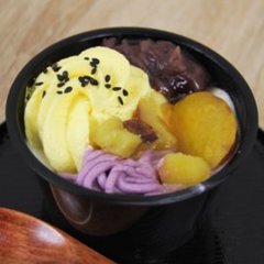 ３種の芋スイーツが夢の共演！ファミマ新商品「お芋がのった和ぱふぇ」に酔いしれる人続出