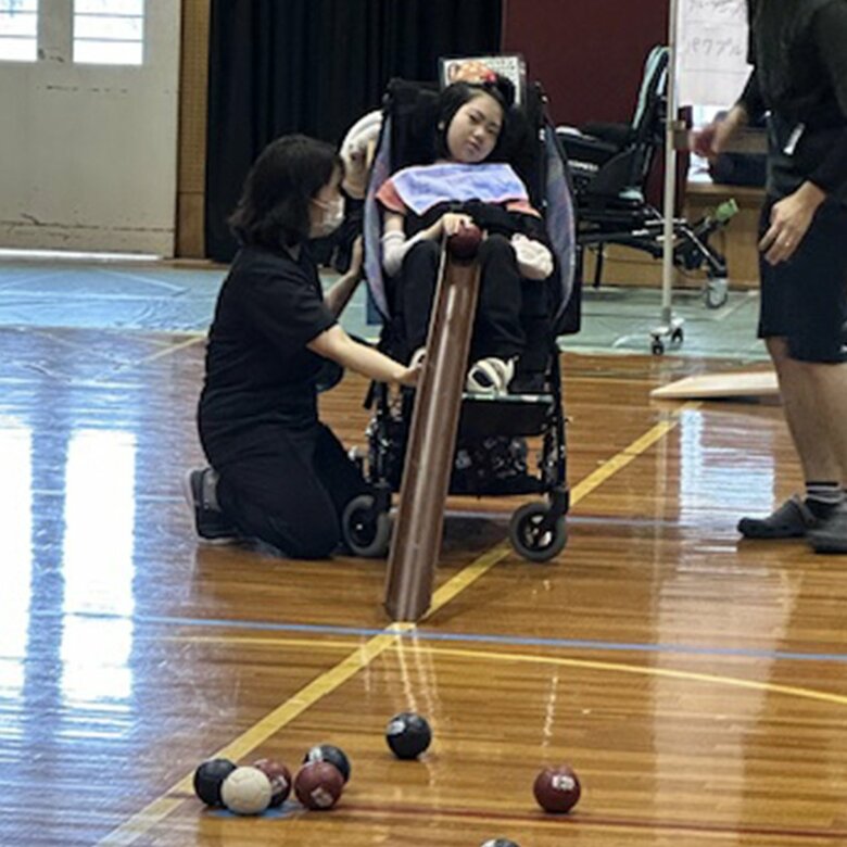 学校でボッチャに挑戦！