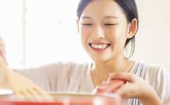 東山紀之さん流“ちゃんちゃん焼き”が美味しそう「味噌じゃなくアレ使うの!?」