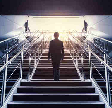 「不条理を経験してこそ大人」という定義に若手社員は何を思うのか？