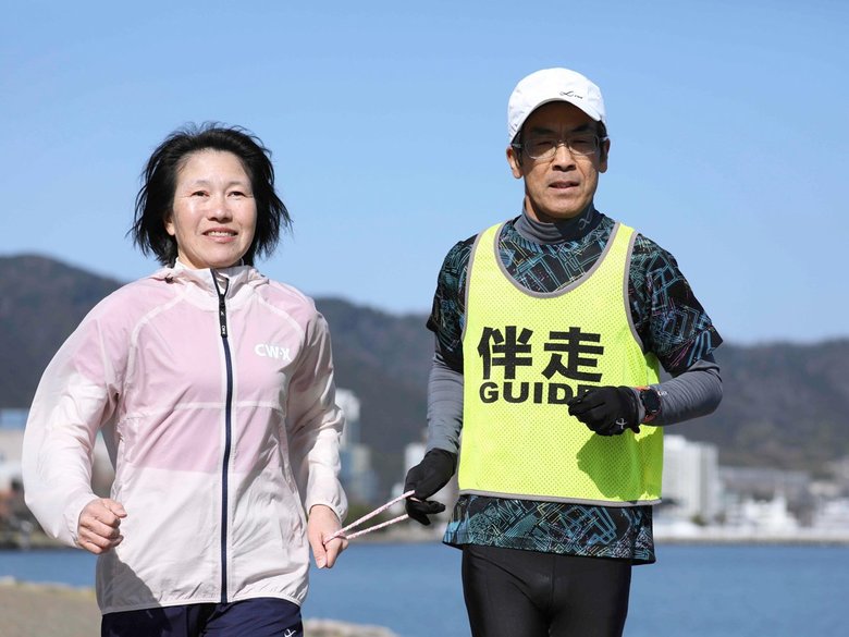 2005年からマラソンを始めて以来、国内外の主要なマラソン大会、日本視覚障害女子マラソン選手権などに出場