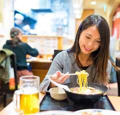 子供の水筒は!? 飲食店への持ち込みは、どこまで常識的に許されるのか？