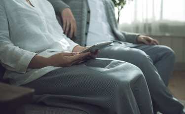 会話のたびにこだまする夫の生返事が苦痛…「バレてるんだよ」