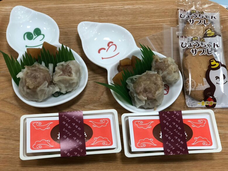 丹羽さんが崎陽軒の工場見学に当時行った際の試食