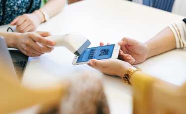 「クーポン出したから私は安くして」ママ会の支払いで事件です