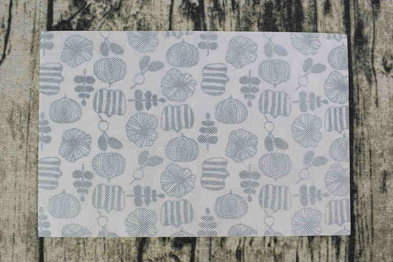 セリアのおすすめ商品「ナチュラル加湿フィルター 北欧風」のアップ画像