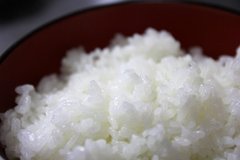 このひと工夫で、普通の白米が更に美味しく！