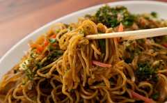 2020年は焼きそばブーム!?「カルボナーラまで作れるの？」