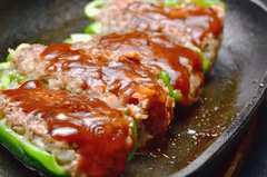 「そんな方法が…」ピーマンの肉詰め絶品アレンジ「ちくわを加えるだけ!?」