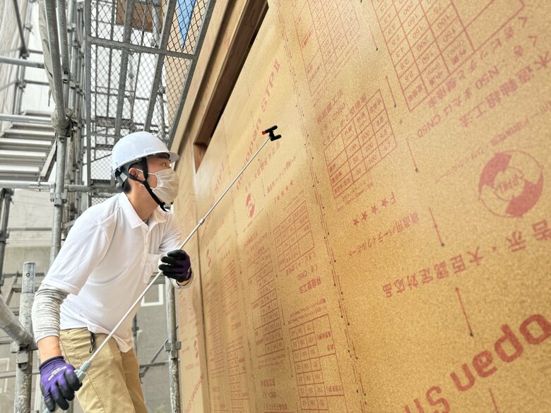 現場作業中のハジメさん