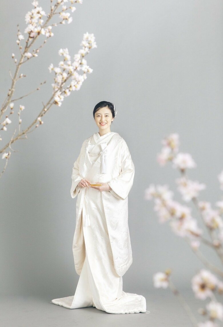 ウエディングフォト。あこがれの白無垢に身を包んむ沢井さん