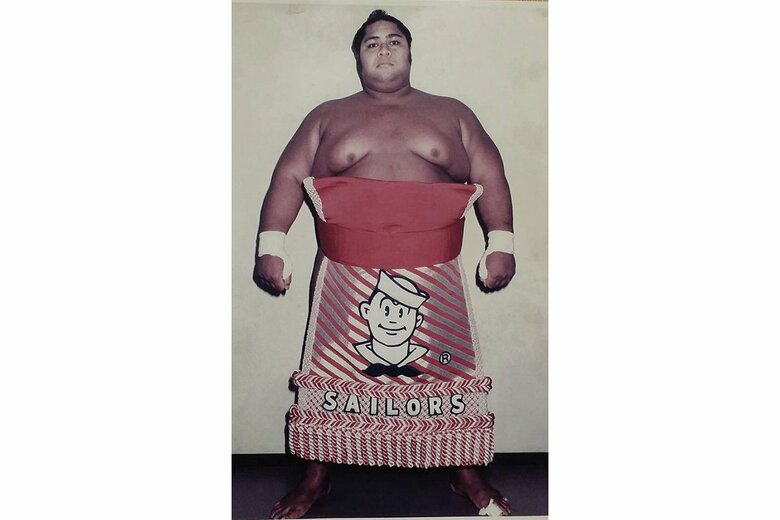 元大相撲力士・小錦の化粧まわしを担当したことも話題に