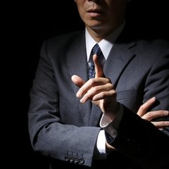 「戻ってきたとき後悔するぞ」育休取得したパパを襲った理不尽なパワハラ