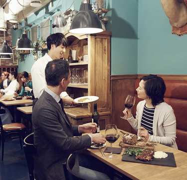 タダで外食できちゃう！？主婦にもオススメな覆面調査の仕事内容とは