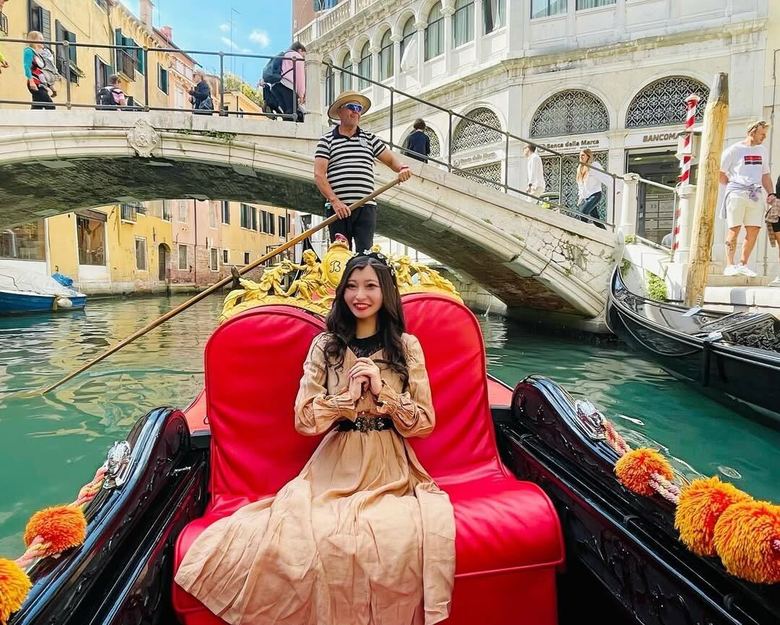 ベネツィアでは本場のゴンドラを楽しみました