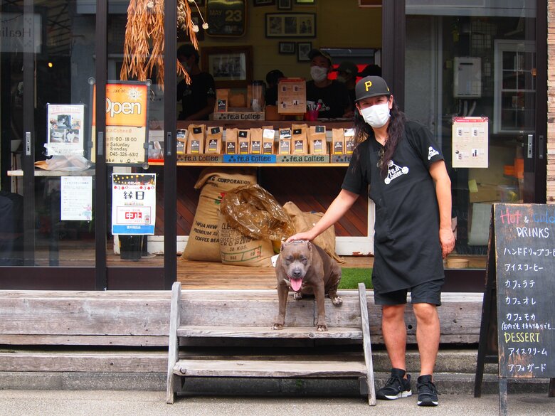 関さんと愛犬のラウジー