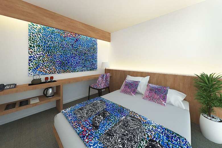 50室のコラボレーションルームでは、伝統工芸品とアーティストの作品を融合している（提供：ヘラルボニー）