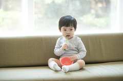 絶対許さない？自由にさせる？子供の「遊び食べ」ママたちの本音