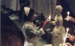 「お母さん、ごめんね」バイク事故で右腕切断した20歳女性「片腕のない自分」に絶望し、鏡を叩き割った日