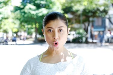 顔ヨガ「唇deお花が咲いた」でぷるるんとハリのある唇に