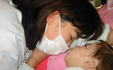 長男の死、離婚…「仕事も失った」3人の重症児の母。絶望の淵で彼女を思い止まらせた「後部座席の光景」