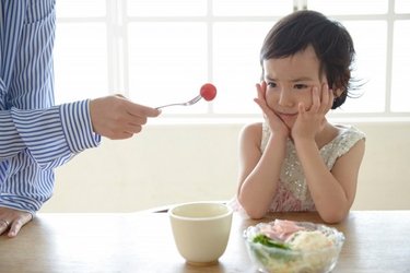 親の味覚が子どもの好き嫌いの原因に!?好き嫌いへの対処法とは