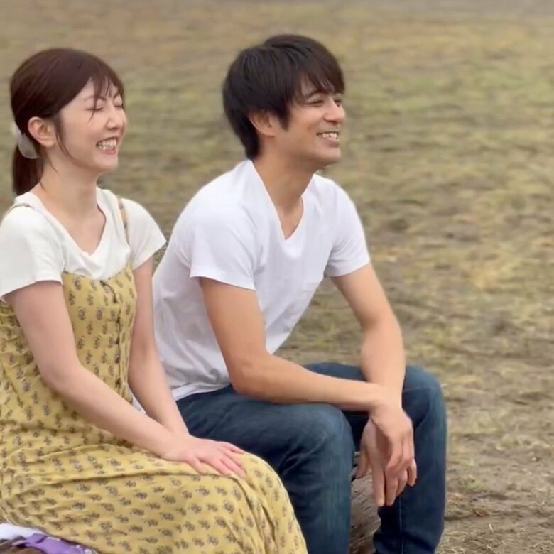 斉藤祥太さん（写真右）とMV撮影中のMIZUHOさん（写真左）