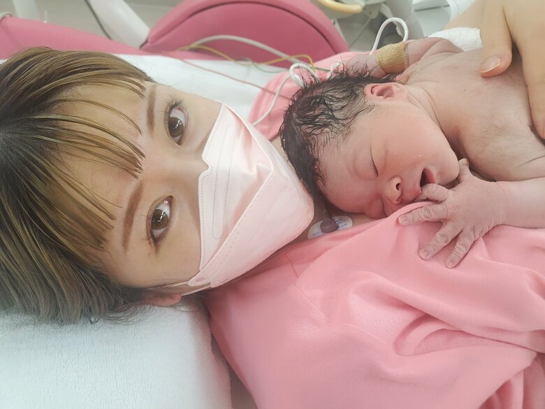 出産直後。生まれるまで27時間かかった