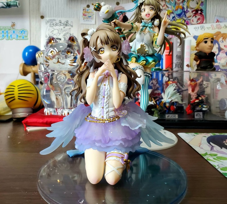 拓真さんからの誕生日プレゼント、アニメ『ラブライブ！』のキャラクターフィギュア