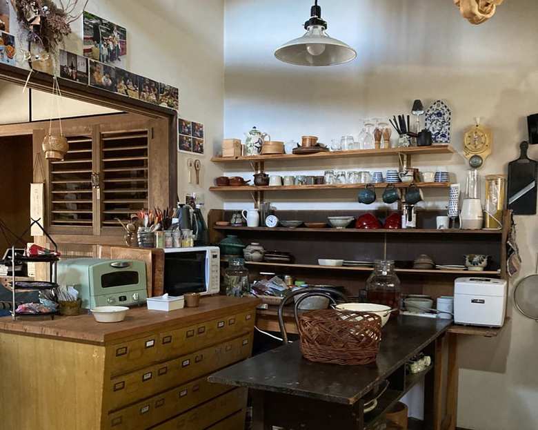 古民家でひとり暮らしをする登美さんの自宅の一室。