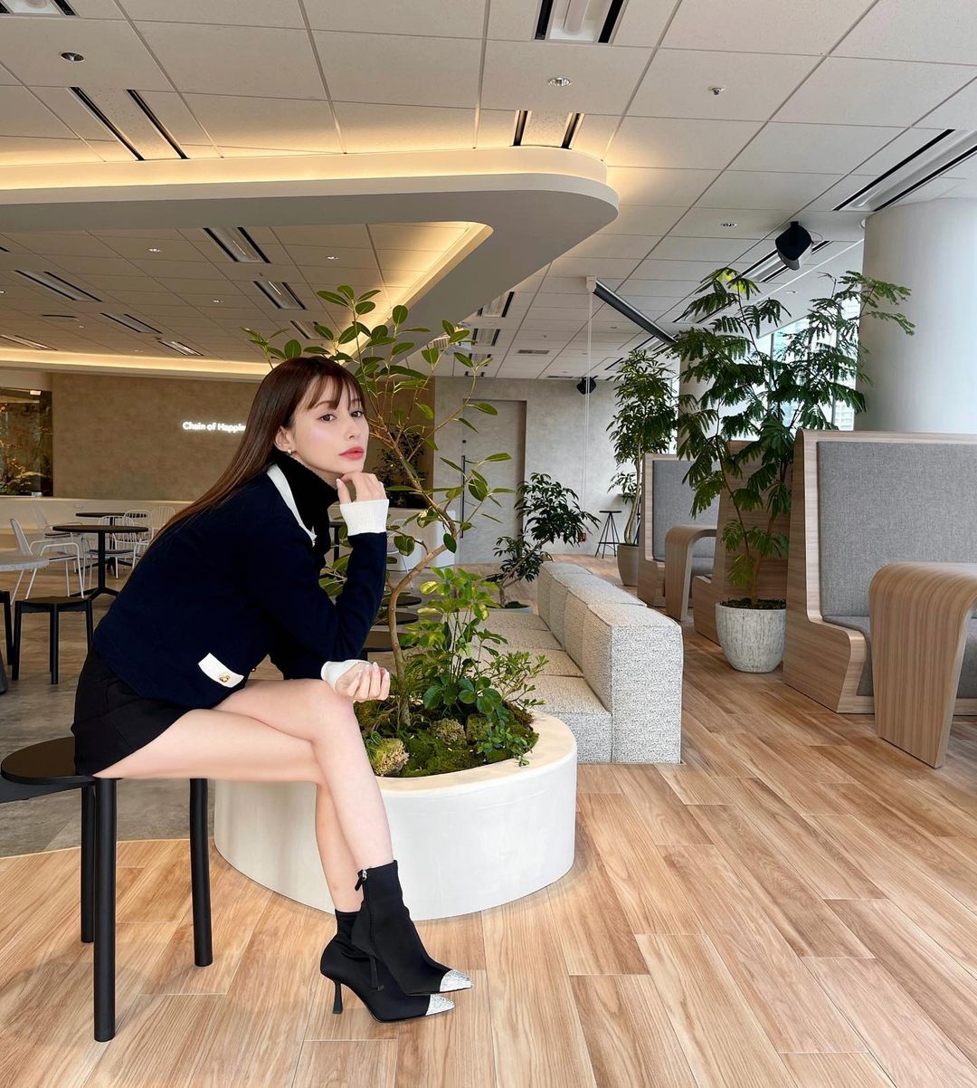 ダレノガレ明美「27歳で起業」テレビで見せない社長の顔とビジネスへの