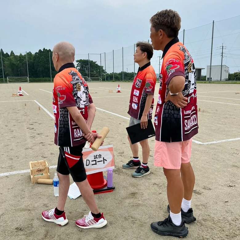 スポーツ万能で知られるらっきょさん。夢中になっているモルックの大会に参加