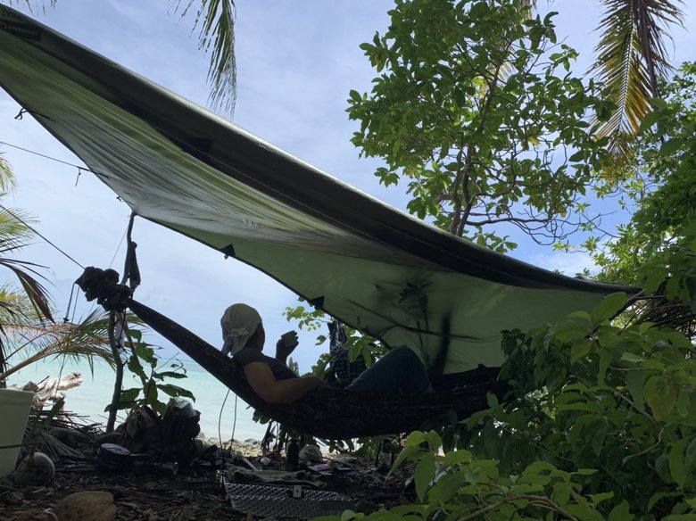 海辺でのソロキャンプの醍醐味を噛みしめる
