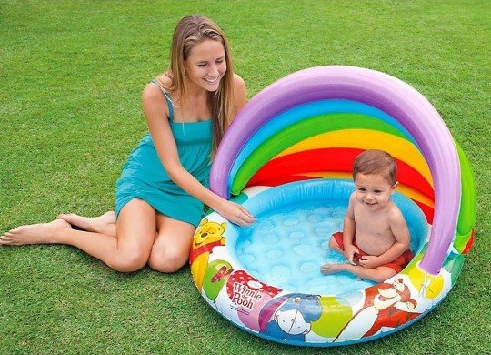 ▲07.トイザらス限定　くまのプーさん　サンシェイドプール 1617円（102cm×69cm）